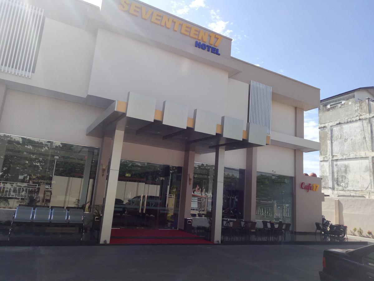 Seventeen Hotel บันดาอาเจะห์ ภายนอก รูปภาพ